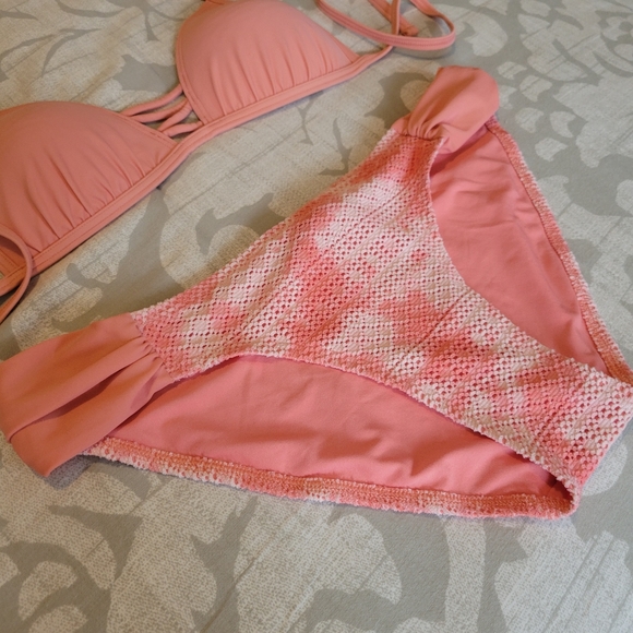 Aerie Swimwear set Pink & White - Picture 3 of 7